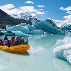 Tasman Glacier Explorer (1/10)